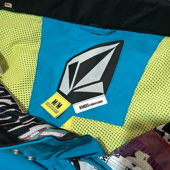 Women’s Volcom Snowpant - Picture 5 of 5